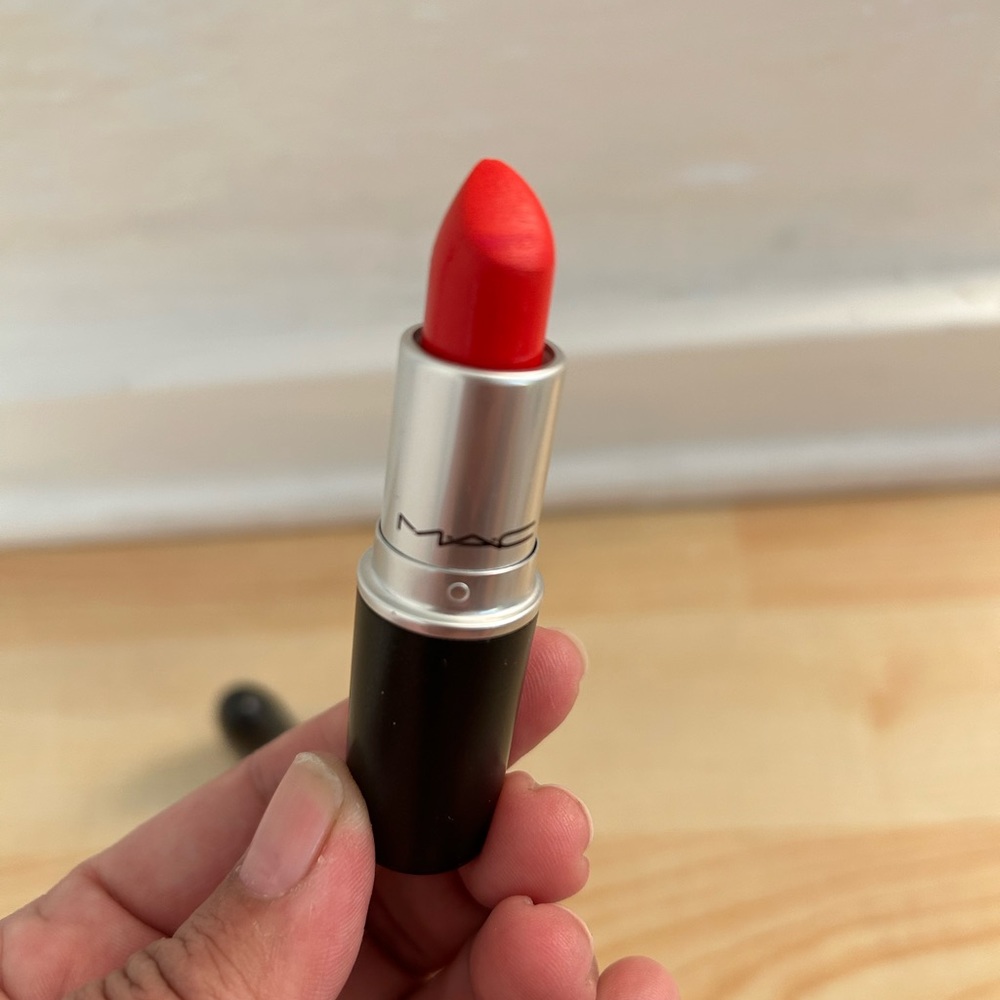 MAC Cosmetics Lipstick- Lady Danger- New - Picture 5 of 6